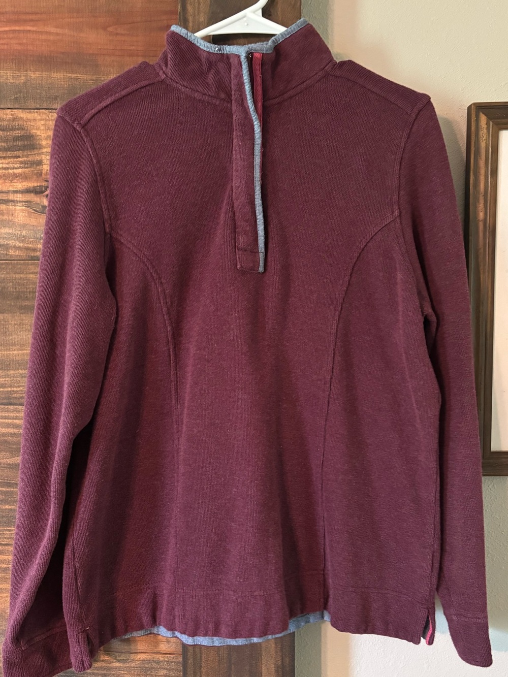 Orvis Women’s Quarter Zip Pullover Sweater in Plum with Chambray Accent size M